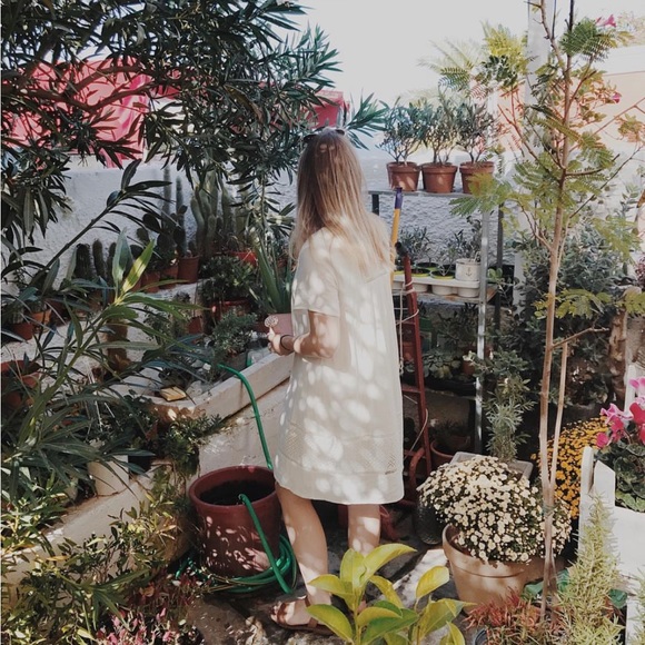 Doe & Rae Cream Dress - Picture 2 of 5